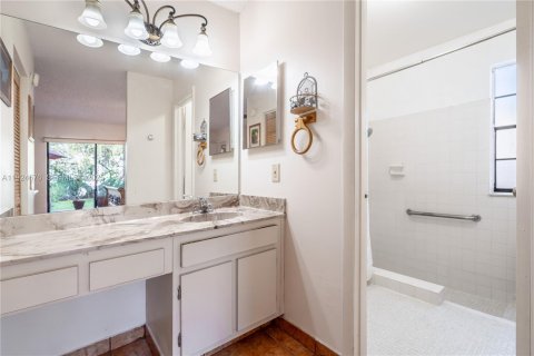 Casa en venta en Miami, Florida, 3 dormitorios, 108.97 m2 № 1983790 - foto 21