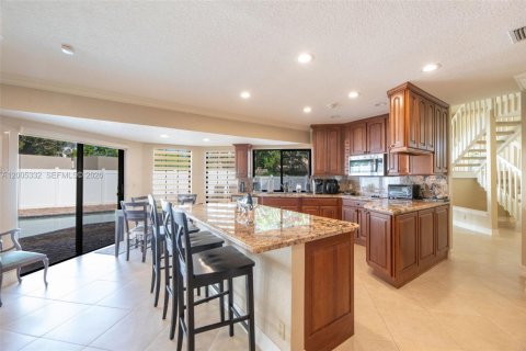 House in Boca Raton, Florida 4 bedrooms, 297.94 sq.m. № 2069559 - photo 24