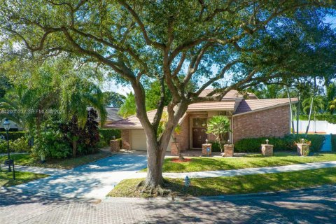 House in Boca Raton, Florida 4 bedrooms, 297.94 sq.m. № 2069559 - photo 5