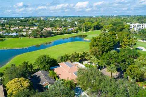 House in Boca Raton, Florida 4 bedrooms, 297.94 sq.m. № 2069559 - photo 9