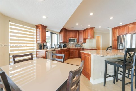 House in Boca Raton, Florida 4 bedrooms, 297.94 sq.m. № 2069559 - photo 28