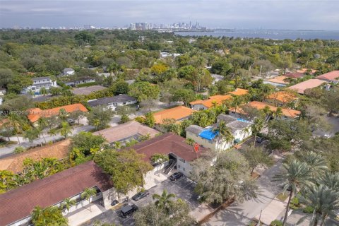Condo in Coral Gables, Florida, 2 bedrooms  № 1862777 - photo 27