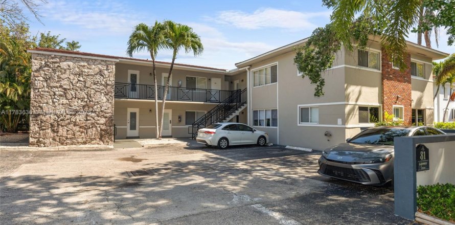 Condo in Coral Gables, Florida, 2 bedrooms  № 1862777