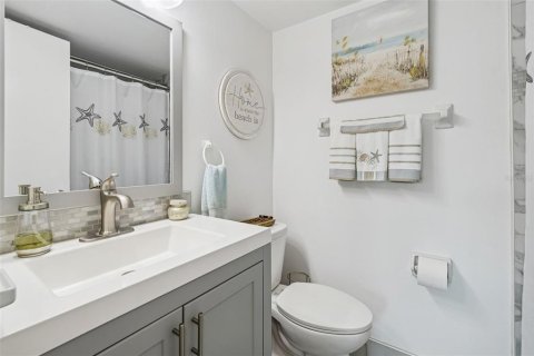 Condo in Oldsmar, Florida, 2 bedrooms  № 2234930 - photo 16