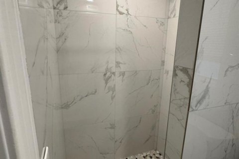 Villa ou maison à louer à Palm Springs, Floride: 2 chambres, 61.32 m2 № 2367845 - photo 12