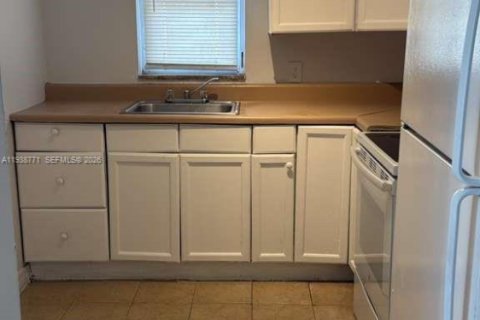 Купить кондоминиум в Лодерхилл, Флорида 1 спальня, 68.75м2, № 2053696 - фото 6