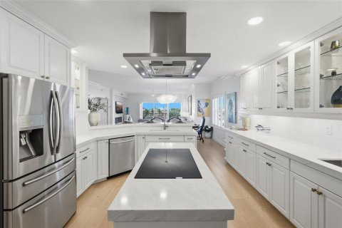 Copropriété à vendre à Tierra Verde, Floride: 3 chambres, 204.48 m2 № 2437185 - photo 19