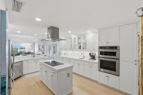 Copropriété à vendre à Tierra Verde, Floride: 3 chambres, 204.48 m2 № 2437185 - photo 18