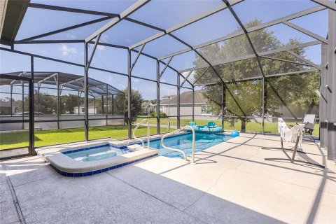 House in Kissimmee, Florida 4 bedrooms, 260.87 sq.m. № 1883971 - photo 14