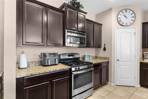 House in Kissimmee, Florida 4 bedrooms, 260.87 sq.m. № 1883971 - photo 4