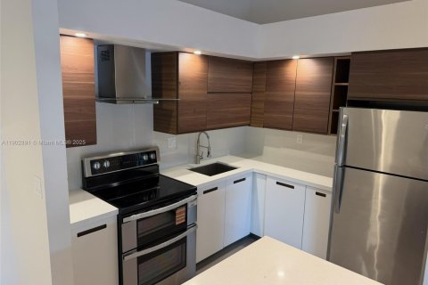 Condo in Doral, Florida, 3 bedrooms  № 1954107 - photo 4