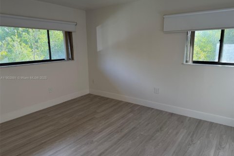 Condo in Doral, Florida, 3 bedrooms  № 1954107 - photo 17