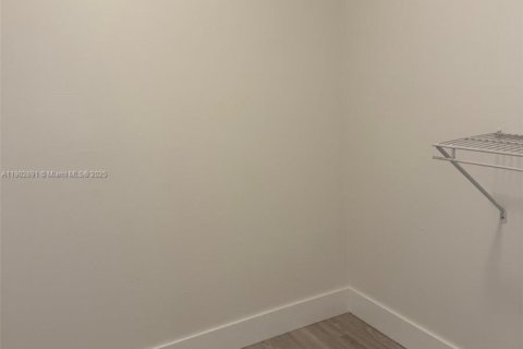 Condo in Doral, Florida, 3 bedrooms  № 1954107 - photo 21