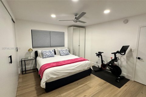 Condo in Hollywood, Florida, 2 bedrooms  № 2001402 - photo 6