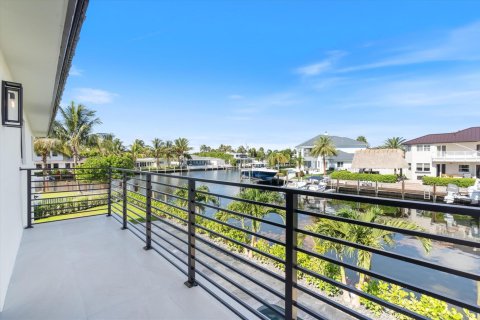 Casa en venta en Lighthouse Point, Florida, 5 dormitorios, 275.92 m2 № 2244830 - foto 18