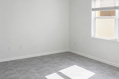Villa ou maison à louer à Kissimmee, Floride: 3 chambres, 170.94 m2 № 2156449 - photo 6