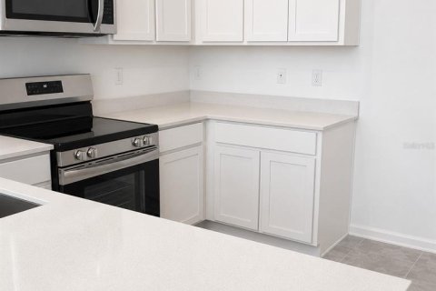 Villa ou maison à louer à Kissimmee, Floride: 3 chambres, 170.94 m2 № 2156449 - photo 3