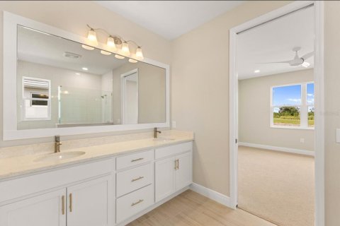 House in Sarasota, Florida 3 bedrooms, 168.15 sq.m. № 2095977 - photo 27