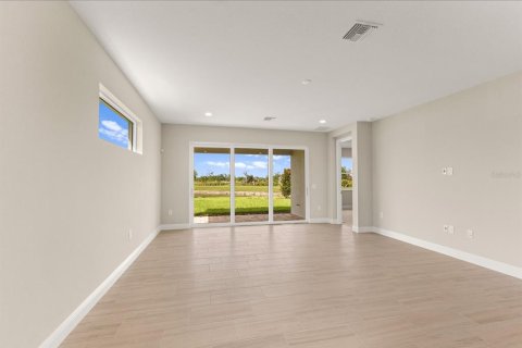 House in Sarasota, Florida 3 bedrooms, 168.15 sq.m. № 2095977 - photo 16