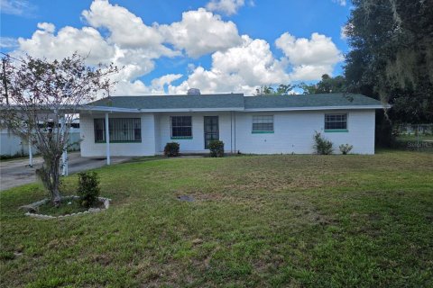 Casa en alquiler en Winter Haven, Florida, 4 dormitorios, 173.54 m2 № 1915725 - foto 1