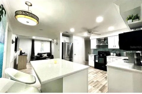 Villa ou maison à louer à Largo, Floride: 3 chambres, 131.74 m2 № 2420280 - photo 10