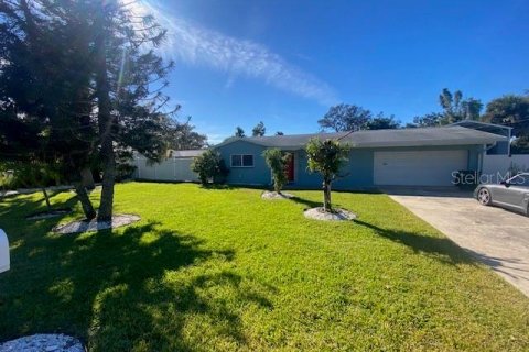 Villa ou maison à louer à Largo, Floride: 3 chambres, 131.74 m2 № 2420280 - photo 2