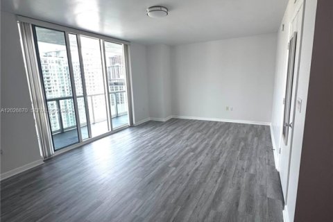 Condo in Miami, Florida  № 2192973 - photo 7