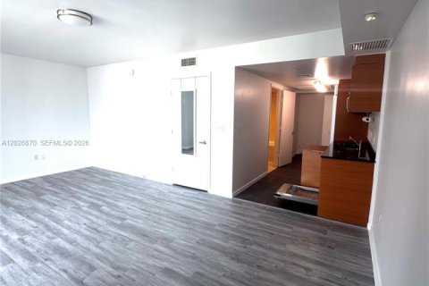 Condo in Miami, Florida  № 2192973 - photo 6