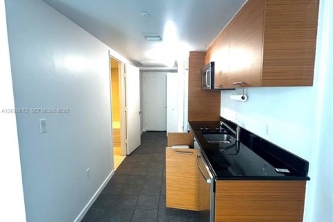 Condo in Miami, Florida  № 2192973 - photo 9