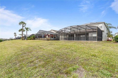 House in Davenport, Florida 5 bedrooms, 227.7 sq.m. № 2391228 - photo 11