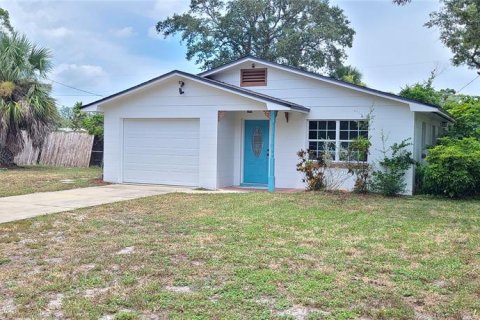 House in Port Orange, Florida 2 bedrooms, 96.8 sq.m. № 1865997 - photo 1