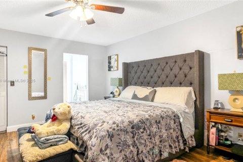 Villa ou maison à vendre à Lauderhill, Floride: 2 chambres, 117.06 m2 № 2082215 - photo 21
