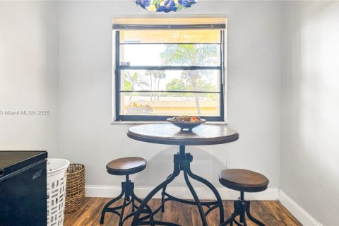 Villa ou maison à vendre à Lauderhill, Floride: 2 chambres, 117.06 m2 № 2082215 - photo 10