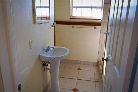House in Saint Petersburg, Florida 2 bedrooms, 112.6 sq.m. № 1580698 - photo 21