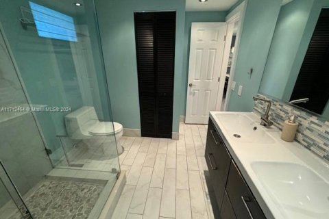 Купить кондоминиум в Халландейл-Бич, Флорида 2 спальни, 94.76м2, № 1934365 - фото 18