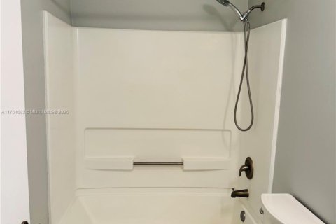 Condominio en venta en Boynton Beach, Florida, 2 dormitorios, 82.13 m2 № 1696226 - foto 17