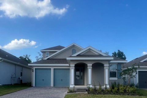 House in Minneola, Florida 4 bedrooms, 249.72 sq.m. № 1613104 - photo 1