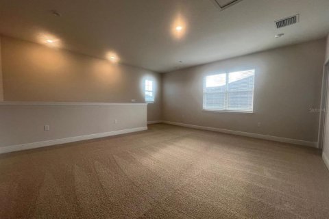 House in Minneola, Florida 4 bedrooms, 249.72 sq.m. № 1613104 - photo 16