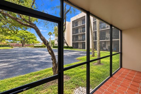 Copropriété à vendre à Miami, Floride: 3 chambres, 96.62 m2 № 2400650 - photo 17