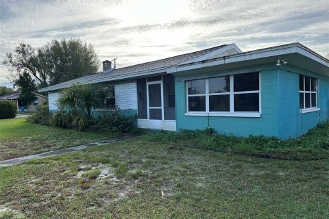 Casa en venta en Auburndale, Florida, 3 dormitorios, 98.38 m2 № 1820514 - foto 1
