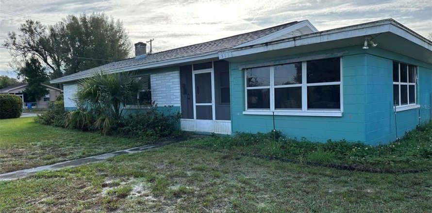 House in Auburndale, Florida 3 bedrooms, 98.38 sq.m. № 1820514