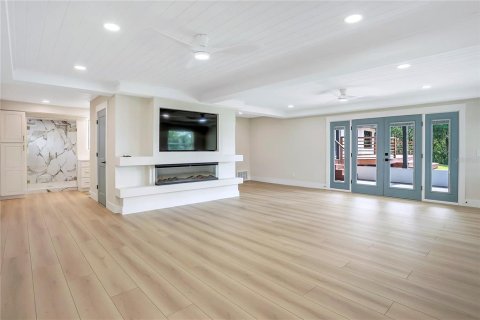 House in Apopka, Florida 5 bedrooms, 408.31 sq.m. № 1654286 - photo 26