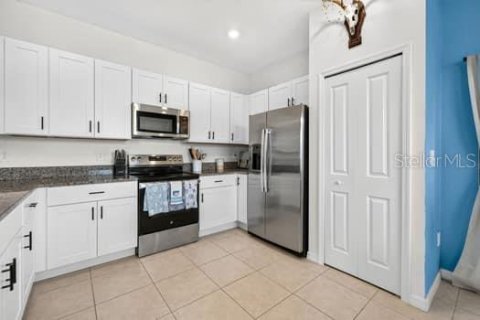 Touwnhouse à vendre à Land O' Lakes, Floride: 2 chambres, 143.16 m2 № 2312632 - photo 10