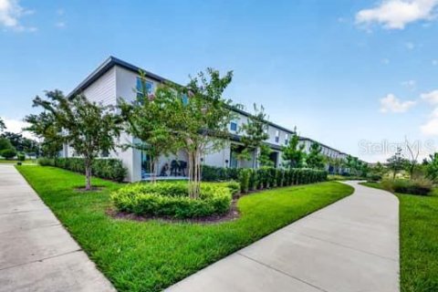Touwnhouse à vendre à Land O' Lakes, Floride: 2 chambres, 143.16 m2 № 2312632 - photo 2