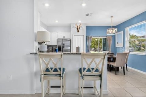Touwnhouse à vendre à Land O' Lakes, Floride: 2 chambres, 143.16 m2 № 2312632 - photo 6