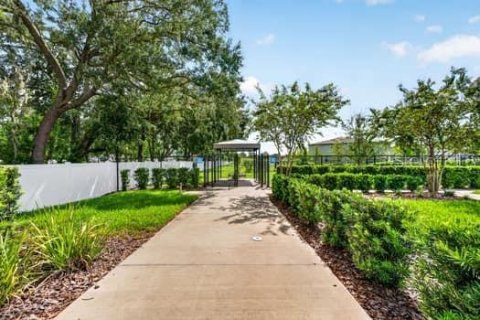 Touwnhouse à vendre à Land O' Lakes, Floride: 2 chambres, 143.16 m2 № 2312632 - photo 25