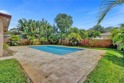 Casa en alquiler en Hollywood, Florida, 2 dormitorios, 108.14 m2 № 1929355 - foto 6