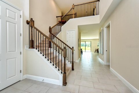 House in Fish Hawk, Florida 5 bedrooms, 399.02 sq.m. № 1887046 - photo 2