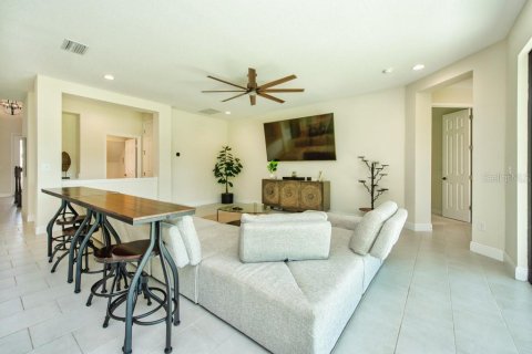 House in Fish Hawk, Florida 5 bedrooms, 399.02 sq.m. № 1887046 - photo 5