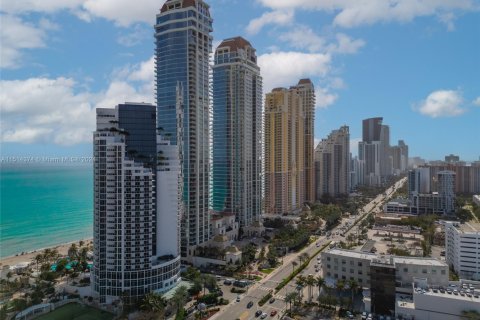 Condominio en venta en Sunny Isles Beach, Florida, 1 dormitorio, 94.85 m2 № 1961249 - foto 25